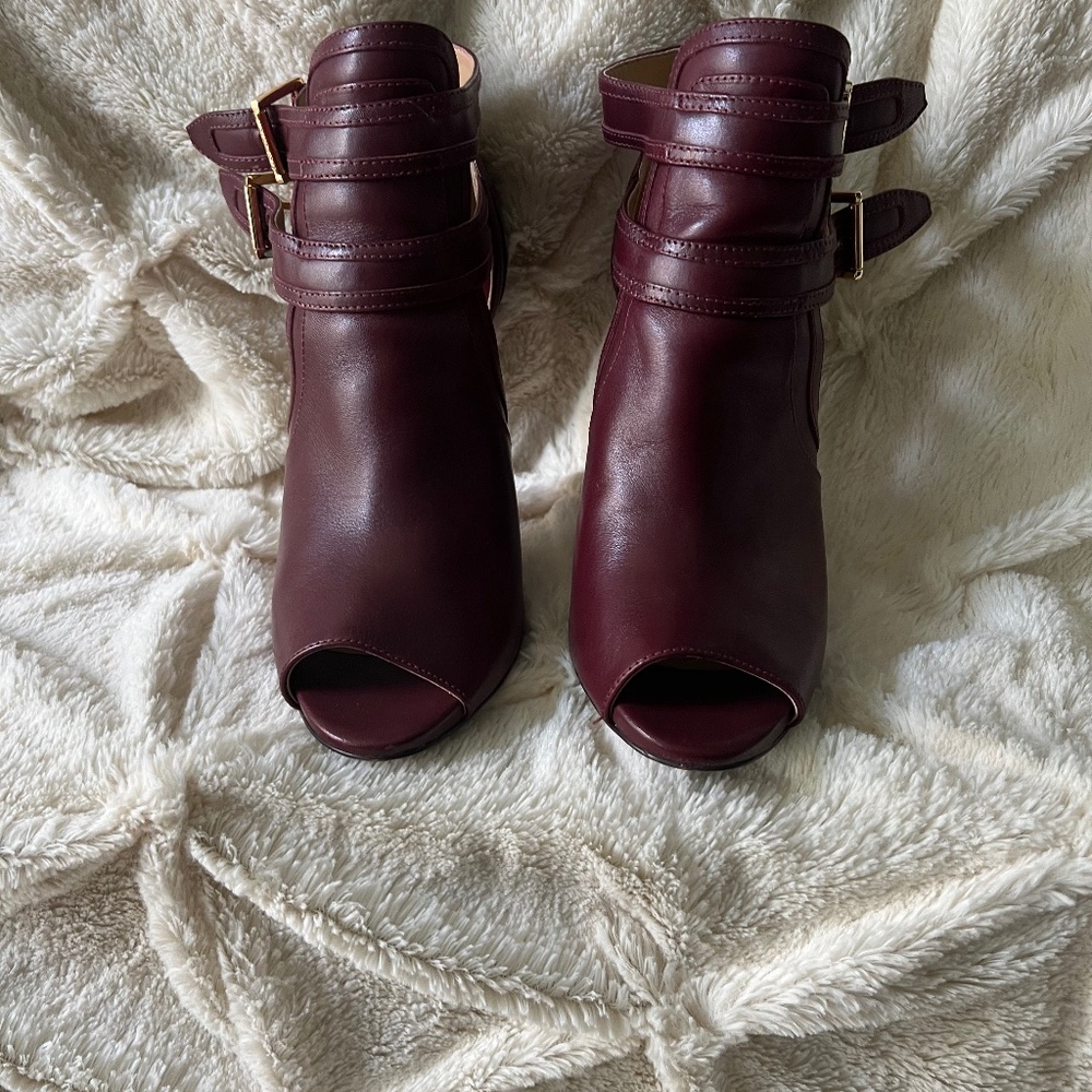 Michael Kors Oxford Red Shoe Boots Size 7